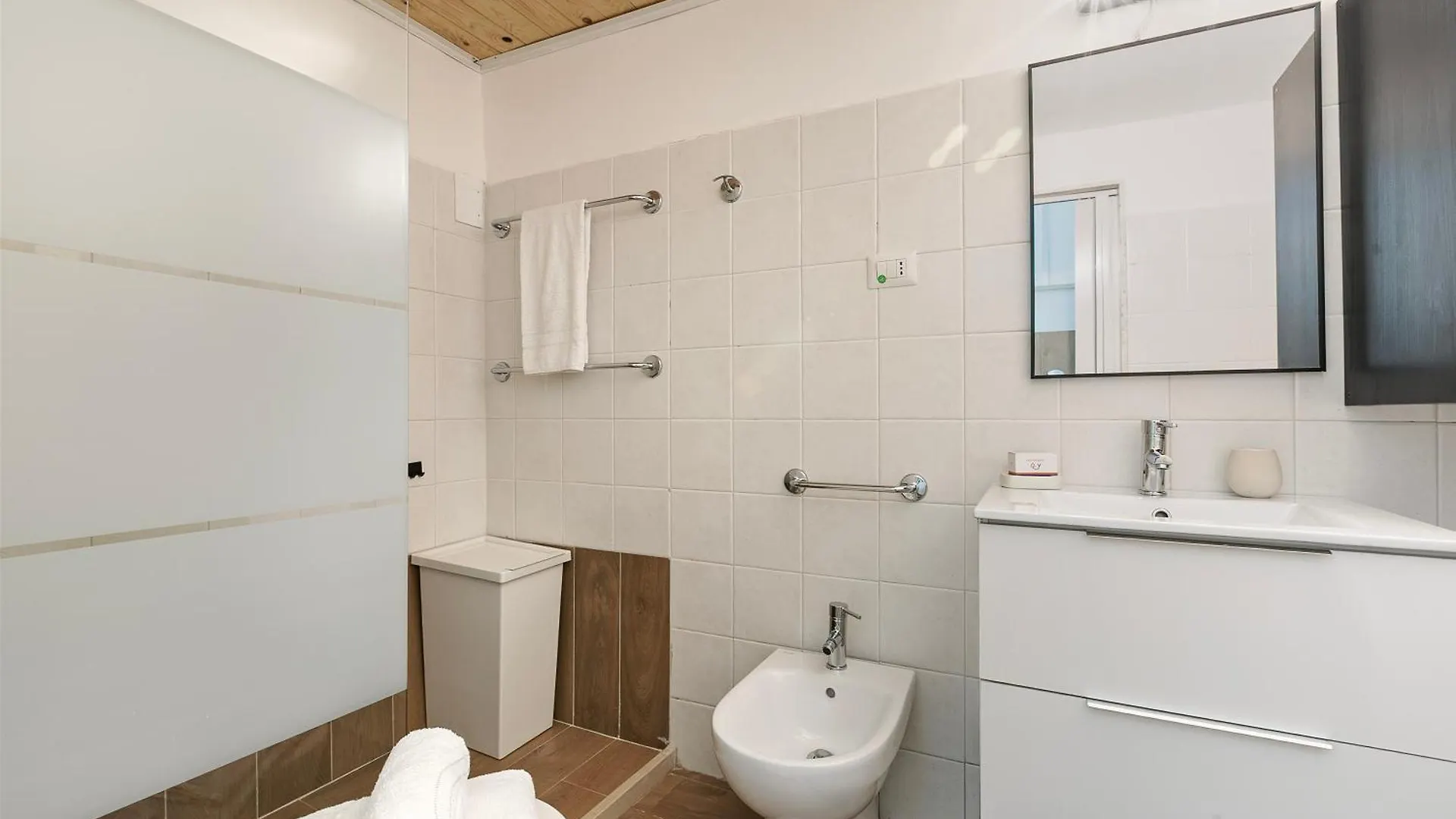 Dimora Apartments - Happy Rentals Bari