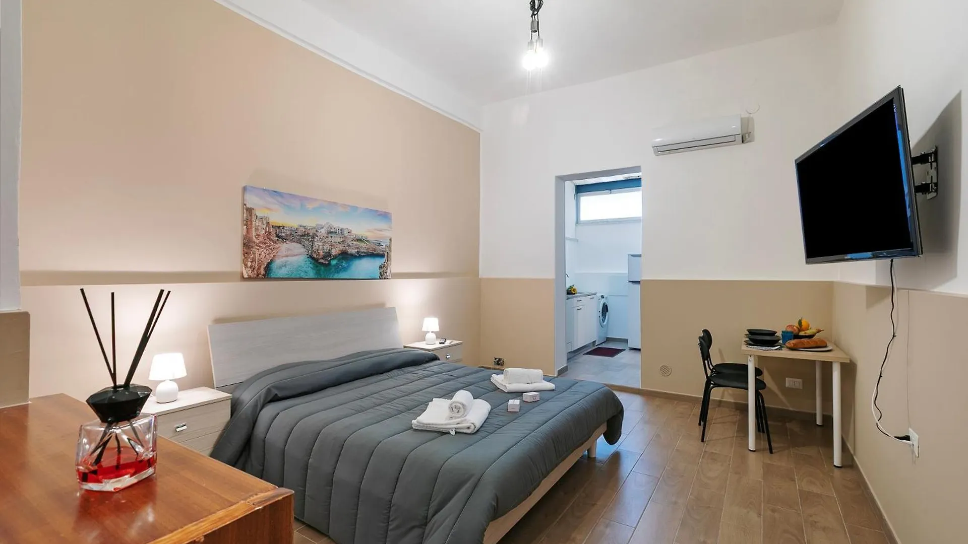 Dimora Apartments - Happy Rentals Bari Italy