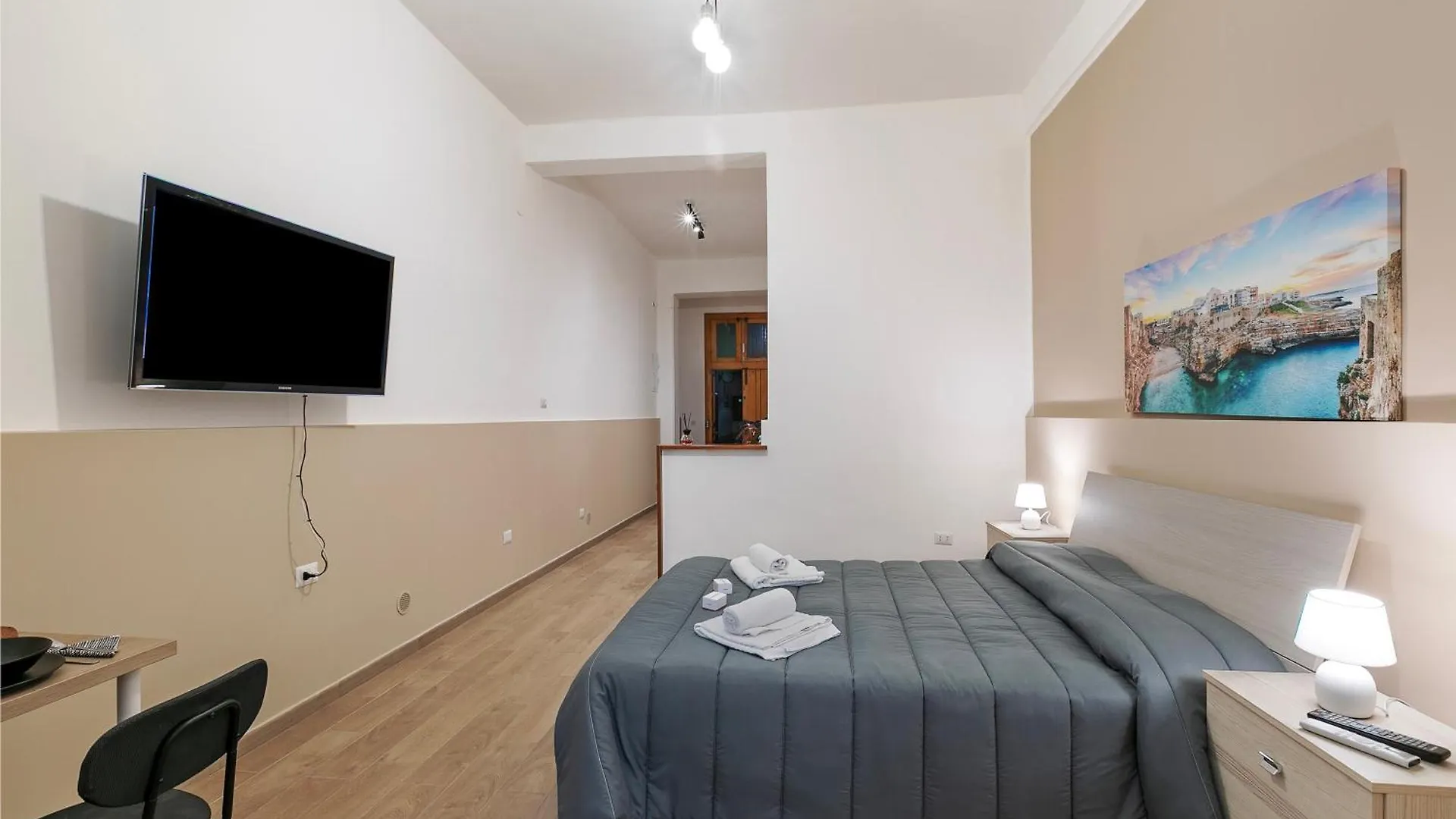 Dimora Apartments - Happy Rentals Bari 0*,  Italy