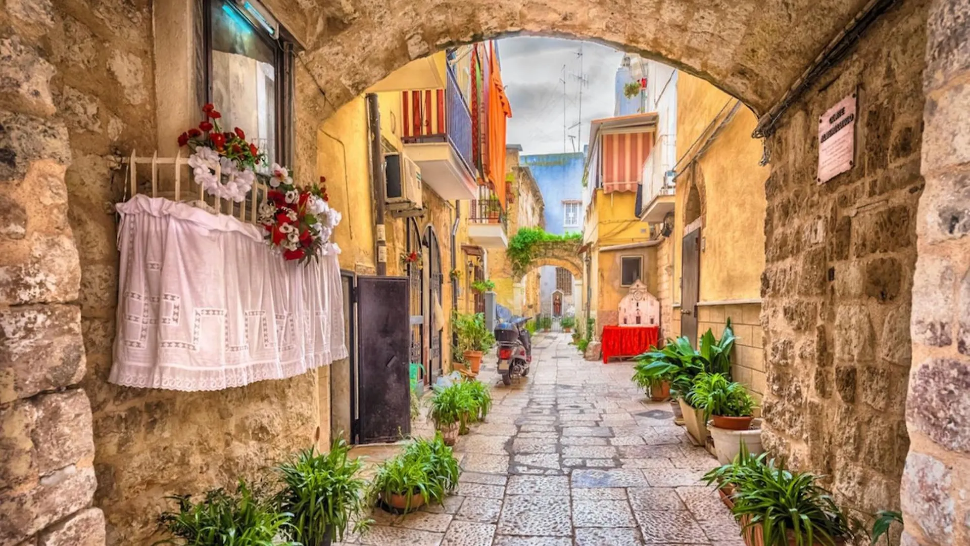 Dimora Apartments - Happy Rentals Bari Italy