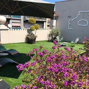200 & Terrace בארי